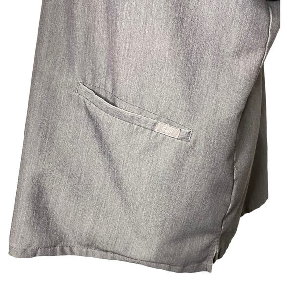 FIGS Technical Collection Casma Three-Pocket Scrub Top Graphite Women’s Size XL - Picture 6 of 13